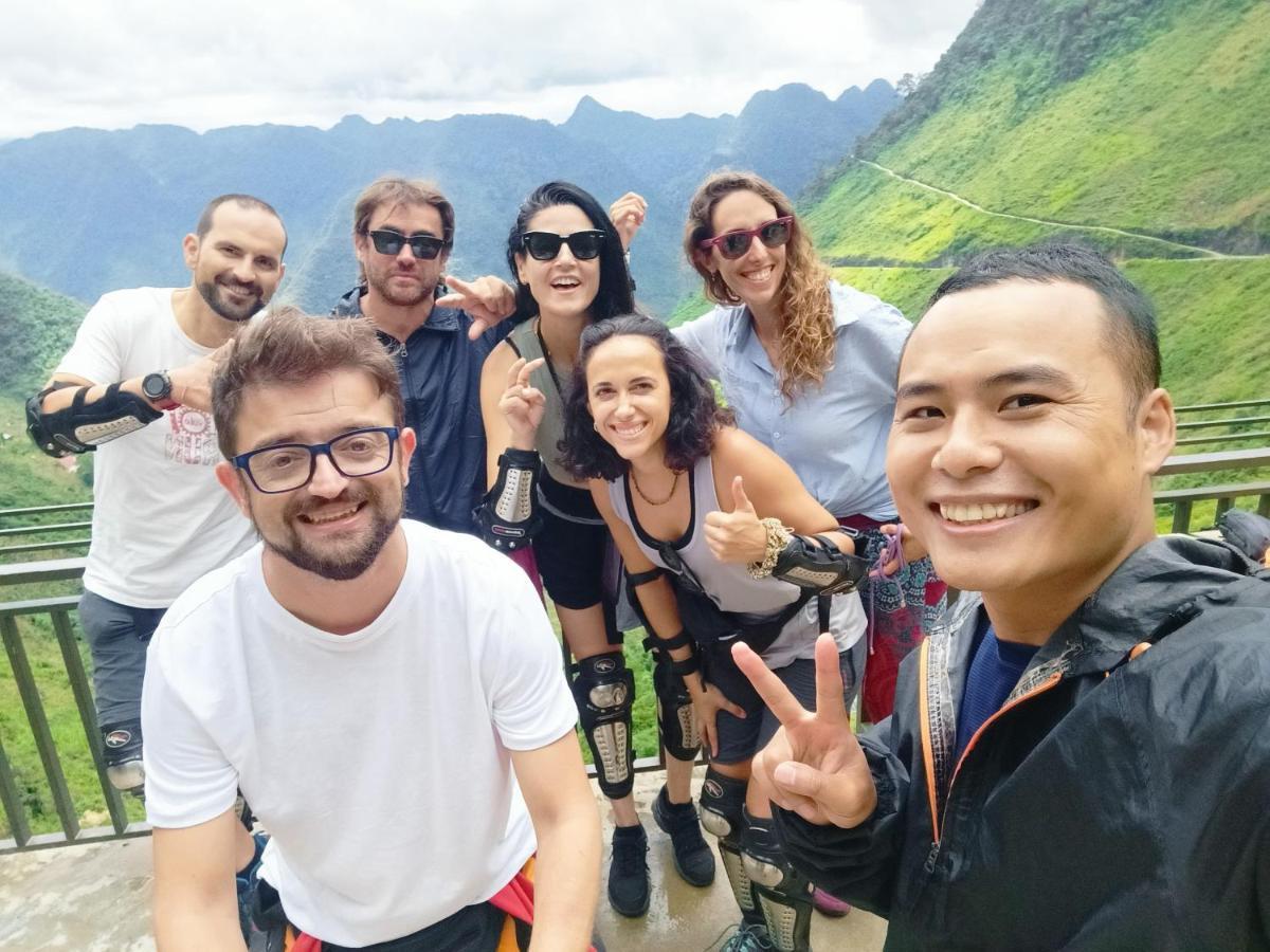 Ha Giang Wings Bungalow Bagian luar foto