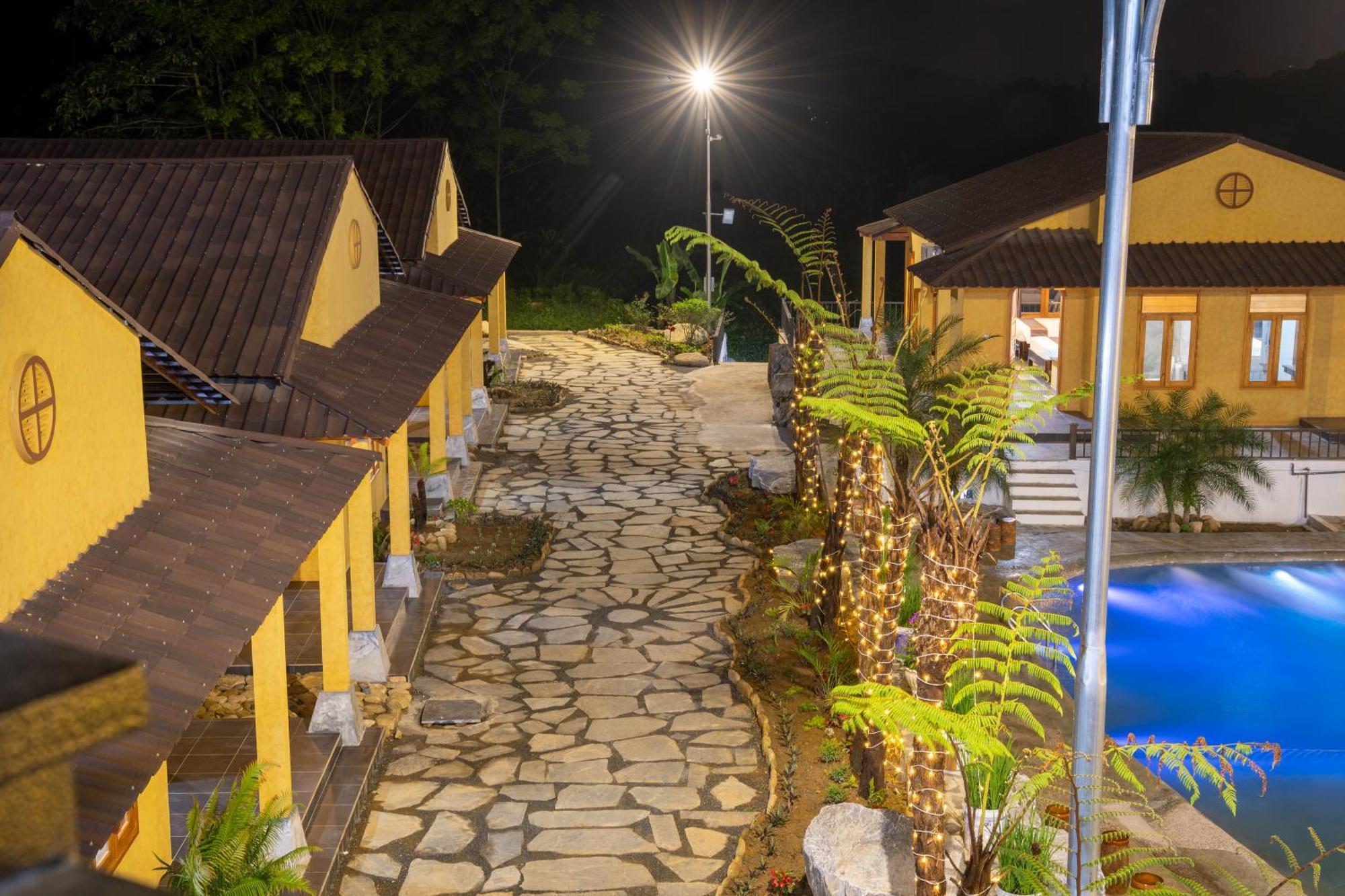 Ha Giang Wings Bungalow Bagian luar foto